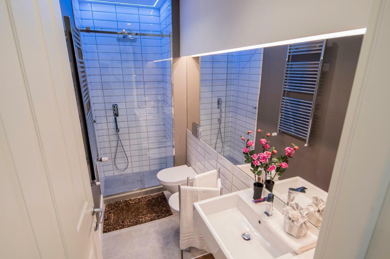 Oltrarno Lily Suite ฟลอเรนซ์ ภายนอก รูปภาพ