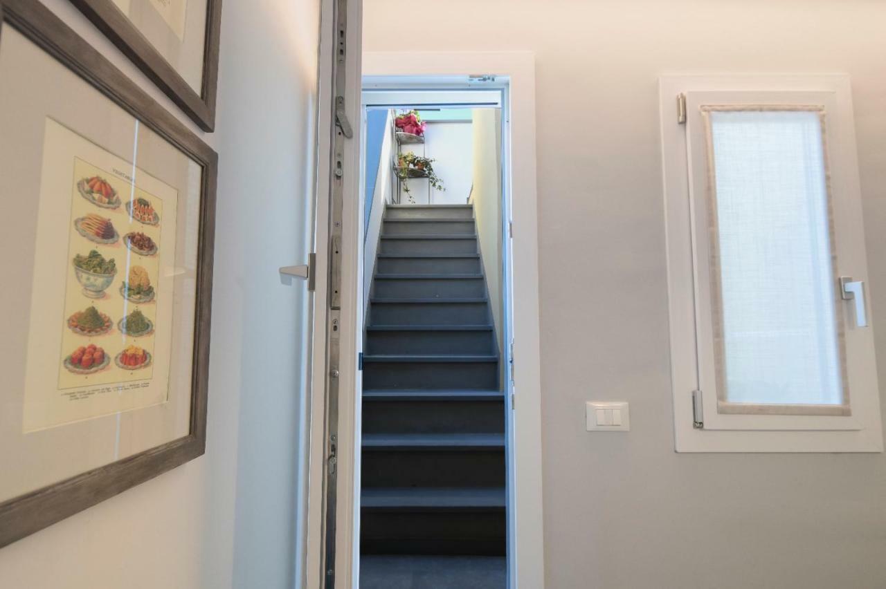 Oltrarno Lily Suite ฟลอเรนซ์ ภายนอก รูปภาพ