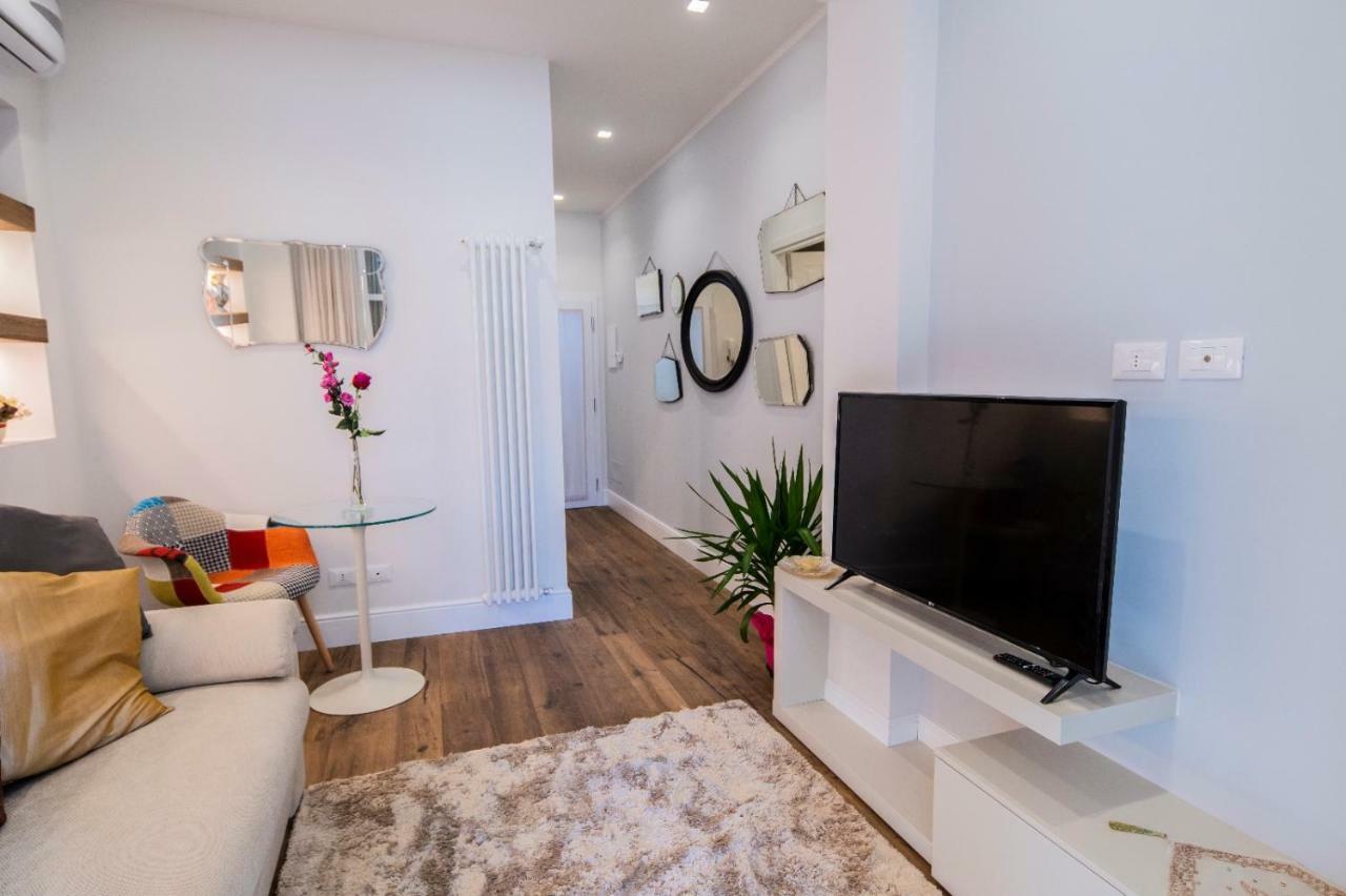 Oltrarno Lily Suite ฟลอเรนซ์ ภายนอก รูปภาพ