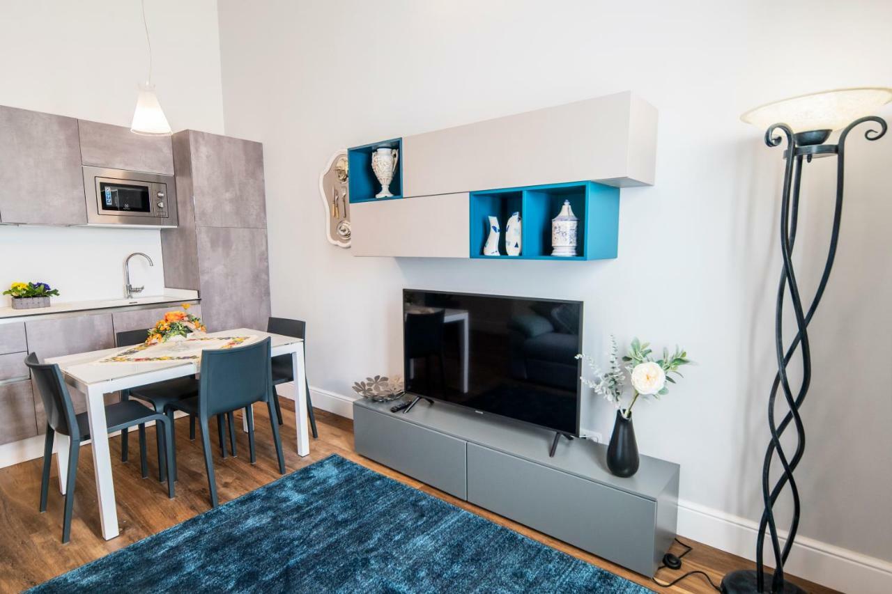 Oltrarno Lily Suite ฟลอเรนซ์ ภายนอก รูปภาพ