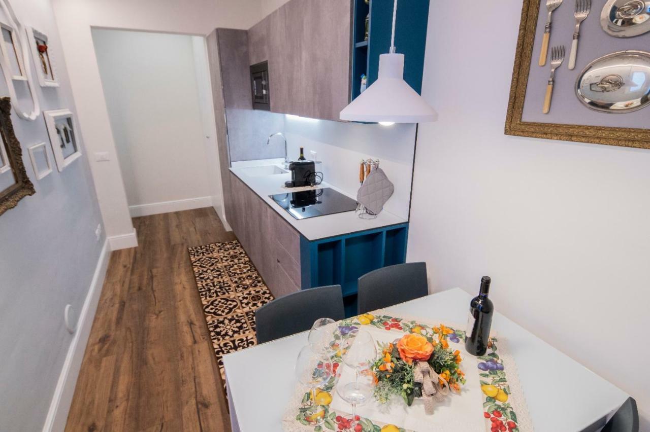 Oltrarno Lily Suite ฟลอเรนซ์ ภายนอก รูปภาพ